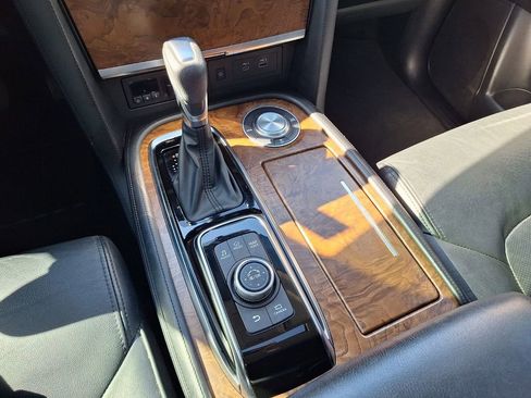 Used 2023 Nissan Armada SL w/ Captain's Chairs Package RWD image 15