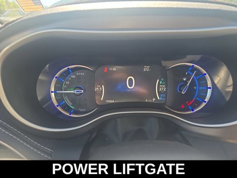 Used 2022 Chrysler Pacifica Touring-L FWD image 20
