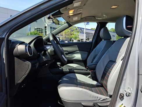 Used 2023 Nissan Kicks SR w/ SR Premium Package FWD image 13