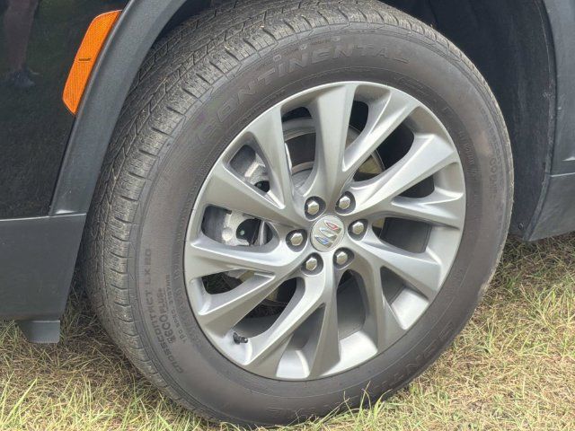 Used 2025 Buick Enclave Preferred FWD image 12