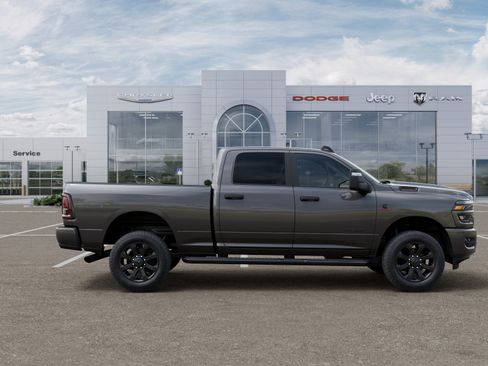 New 2026 RAM 2500 Big Horn AWD/4WD image 36