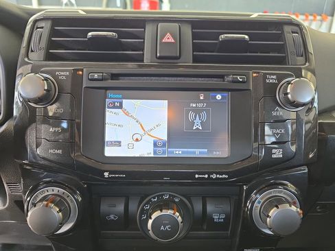 Used 2018 Toyota 4Runner TRD Off-Road image 22