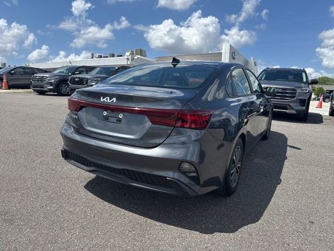 Used 2024 Kia Forte LXS image 2