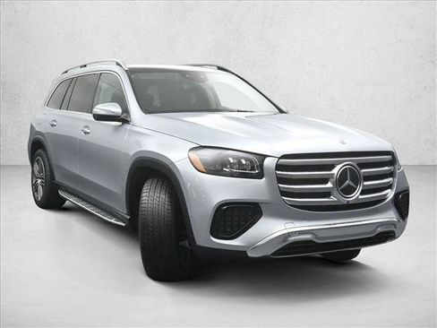 New 2026 Mercedes-Benz GLS 450 4MATIC image 5