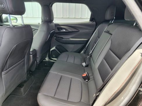 Used 2023 Chevrolet TrailBlazer RS w/ Convenience Package FWD image 14
