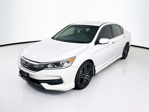 Used 2016 Honda Accord Sport image 3
