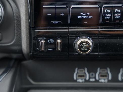 New 2026 RAM 1500 Laramie AWD/4WD image 26