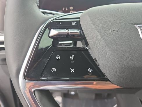 Used 2025 Cadillac Escalade Sport w/ Touring Package AWD/4WD image 24