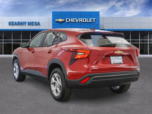 New 2026 Chevrolet Trax LS w/ LS Convenience Package image 6