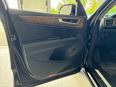 New 2026 Volkswagen Atlas SE AWD/4WD image 13