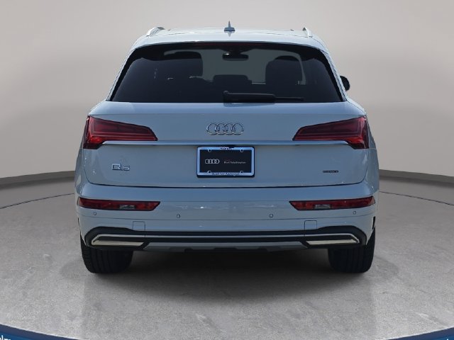 Used 2023 Audi Q5 Premium AWD/4WD image 7