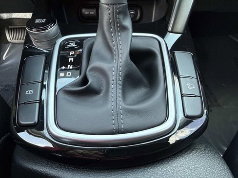 Used 2025 Kia Seltos S image 33