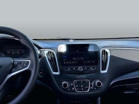 Used 2023 Chevrolet Malibu LT FWD image 7