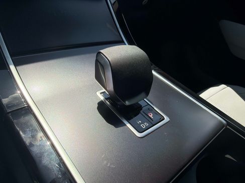 New 2026 Land Rover Range Rover Velar Belgravia AWD/4WD image 23
