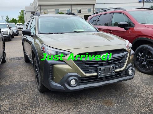 Used 2024 Subaru Outback Onyx Edition XT AWD/4WD image 2