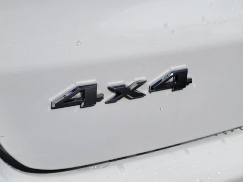 Used 2022 Jeep Compass Limited w/ Sun and Sound Group AWD/4WD image 23