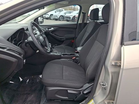 Used 2016 Ford Focus SE image 13