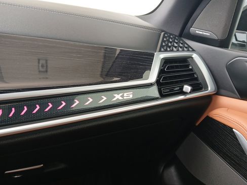 Used 2026 BMW X5 xDrive40i w/ M Sport Package image 19