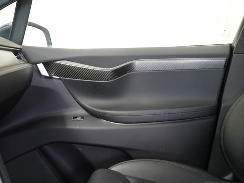 Used 2020 Tesla Model X Performance image 30