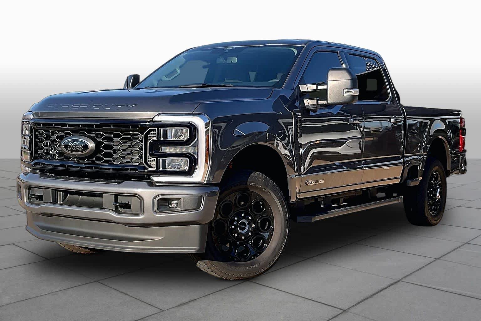 Used 2026 Ford F250 XLT w/ XLT Premium Package AWD/4WD image 2