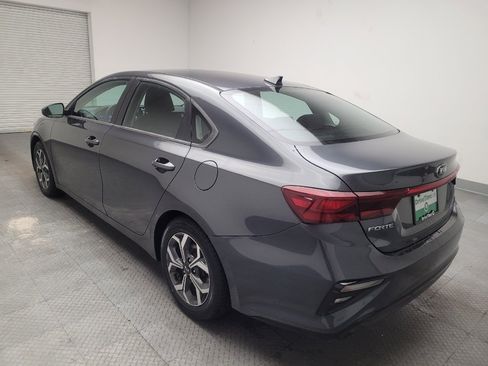 Used 2020 Kia Forte LXS FWD image 5