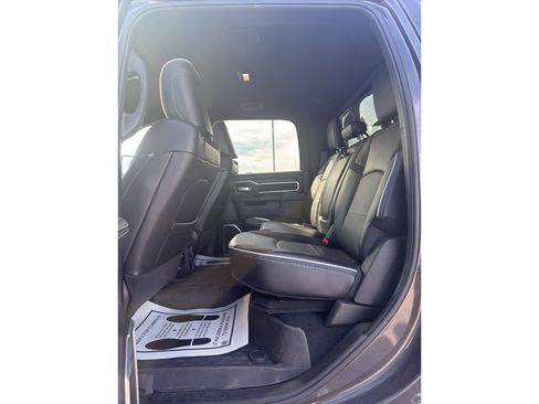 Used 2025 RAM 2500 Laramie AWD/4WD image 12