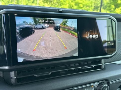 Certified 2025 Jeep Wrangler Unlimited Rubicon 4xe w/ Safety Group AWD/4WD image 30