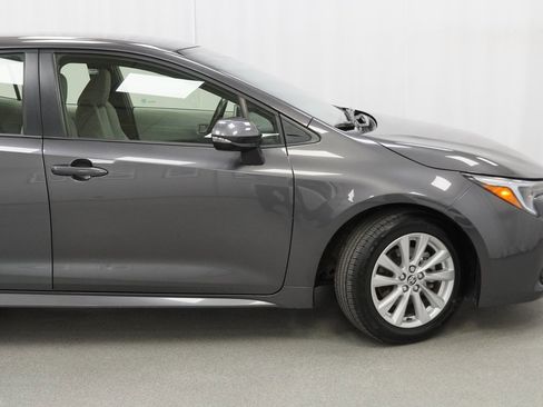 Used 2024 Toyota Corolla SE image 10