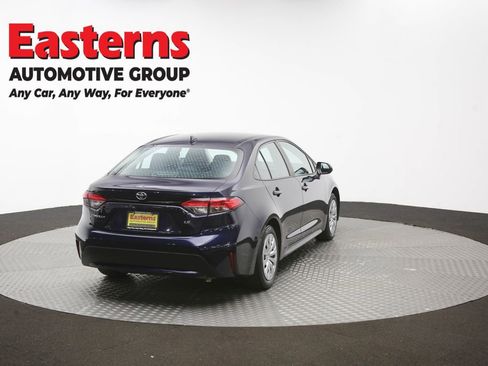 Used 2022 Toyota Corolla LE FWD image 38