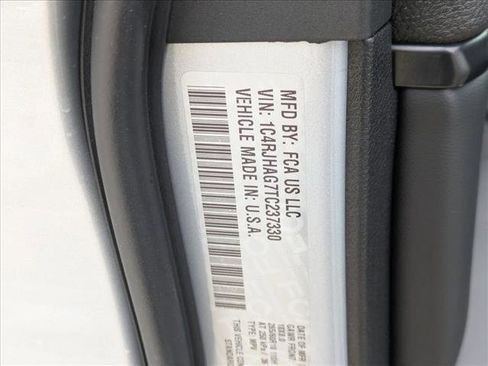 New 2026 Jeep Grand Cherokee Laredo X image 17