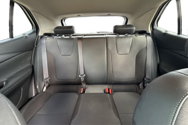 Used 2020 Buick Encore GX Preferred w/ Cold Weather Comfort Package AWD/4WD image 14