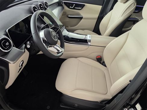 New 2026 Mercedes-Benz GLC 300 image 6