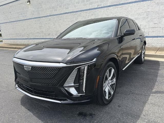 Certified 2024 Cadillac Lyriq Tech RWD image 3