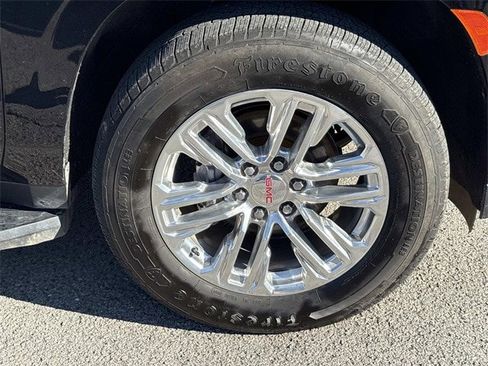 Used 2021 GMC Yukon SLT w/ SLT Premium Package image 9