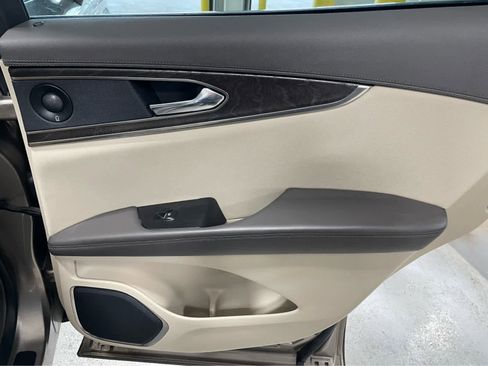 Used 2020 Lincoln Nautilus Reserve w/ Cargo Utility Package image 39