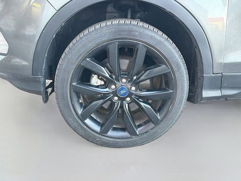 Used 2019 Ford Escape SE FWD image 29