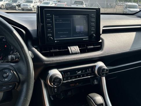 Used 2022 Toyota RAV4 XLE FWD image 24