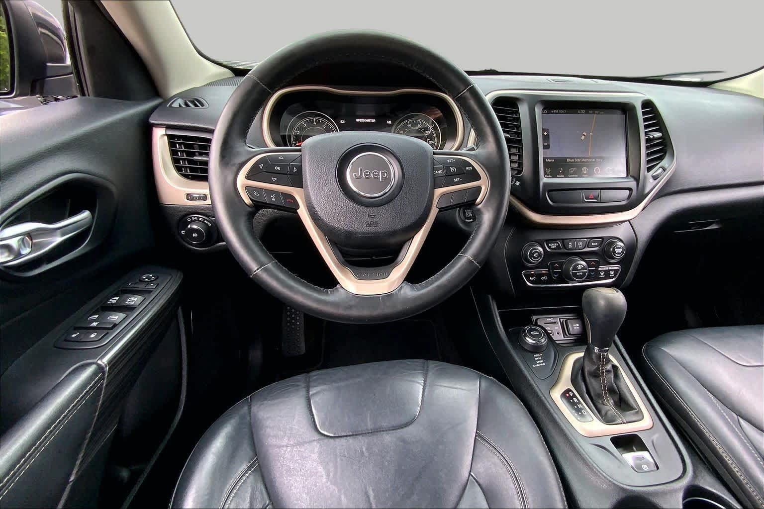 Used 2015 Jeep Cherokee Limited AWD/4WD image 6