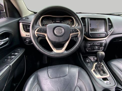Used 2015 Jeep Cherokee Limited AWD/4WD image 6