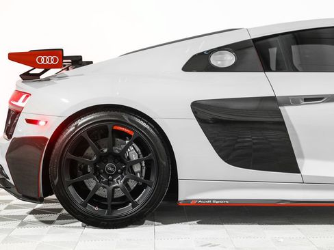 Used 2018 Audi R8 V10 plus w/ Full Leather Package AWD/4WD image 3