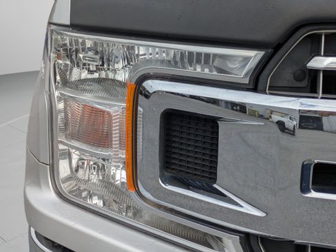 Used 2018 Ford F150 XLT w/ Equipment Group 302A Luxury image 10