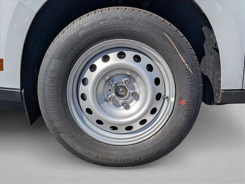 New 2025 Ford Maverick XL image 10