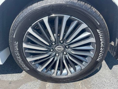 Certified 2025 Nissan Armada Platinum Reserve AWD/4WD image 27