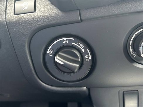 New 2026 Nissan Frontier S image 28