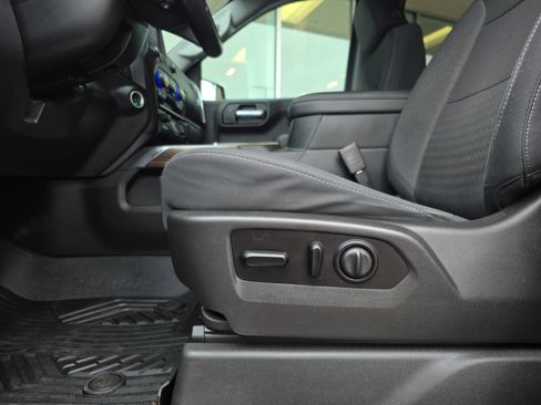 Used 2020 Chevrolet Silverado 1500 RST image 16