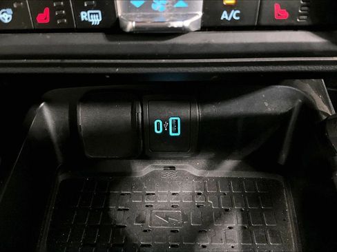 Used 2024 Ford Bronco Outer Banks AWD/4WD image 25