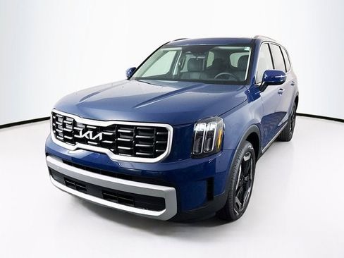New 2025 Kia Telluride S image 1