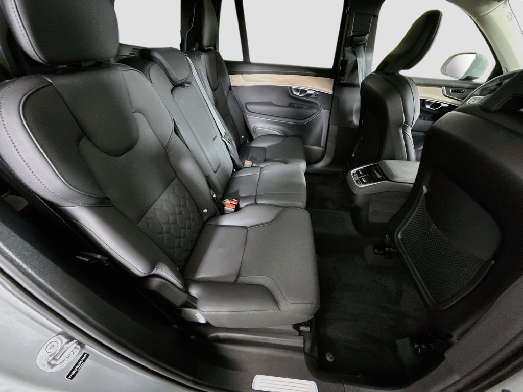 Used 2025 Volvo XC90 B6 Plus AWD/4WD image 28