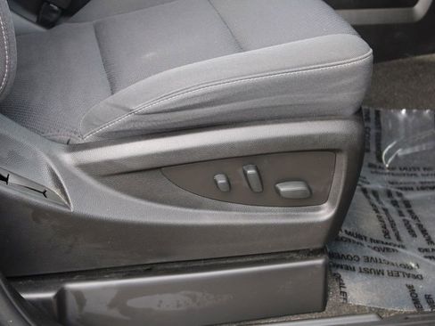 Used 2018 Chevrolet Silverado 1500 LT w/ All Star Edition image 20