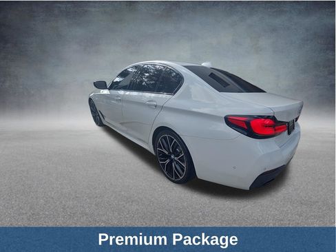 Used 2022 BMW 530i w/ M Sport Package RWD image 7